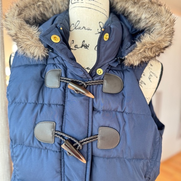 Charter Club Navy Puffer Vest with Gold Details - Picture 1 of 6